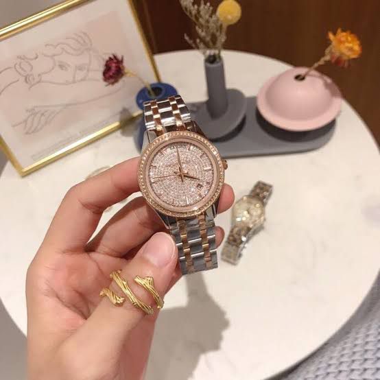 Michael Kors Analog Multi-Colour Dial Women's Watch - MK6482