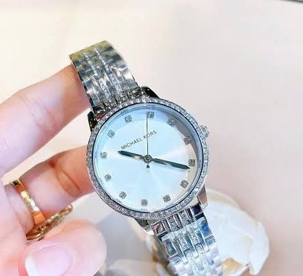 Michael Kors Melissa Quartz Silver Dial Silver Steel Strap Watch For Women - MK4367