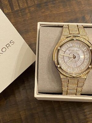 b11afdc7-227d-47b0-9e80-4181e801acb0 (1) Michael Kors Lennox Three Hand Crystals White Dial Gold Steel Strap Watch For Women - MK6991